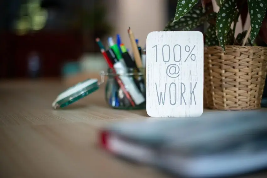 ¿Tu Empleo Corporativo Oculta a tu Magnate Interior?