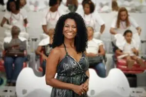 El Orgullo del Cabello Afro: El Nacimiento de Beleza Natural y el Legado de Zica Assis